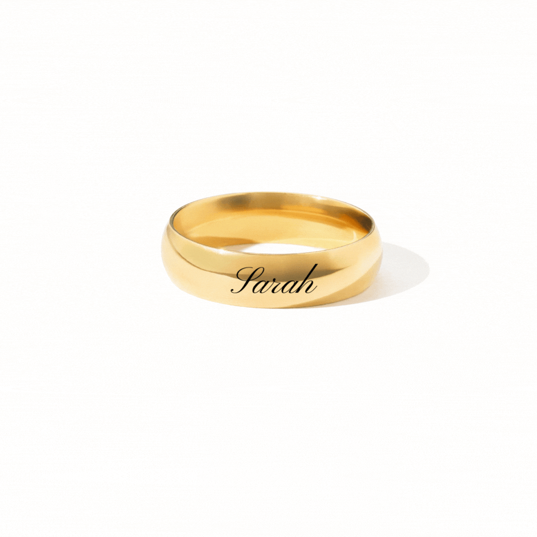Personalized gold ring with custom engraving 